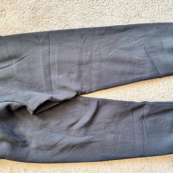 White Fox Boutique Dark Gray Women’s Size Small Sweatpants - Picture 10 of 14